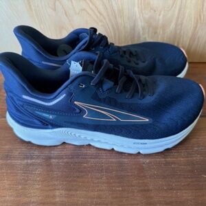 ***NEW*** Altra Torin 6 Women's Size 7 ~ Navy Blue with Light Blue Soles ~